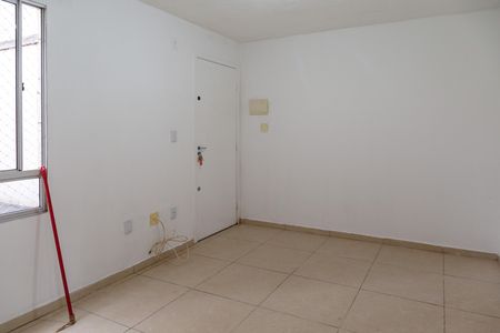 Sala de apartamento para alugar com 2 quartos, 43m² em Água Chata, Guarulhos