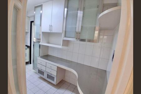 Apartamento para alugar com 70m², 2 quartos e 1 vaga
