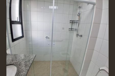 Apartamento para alugar com 70m², 2 quartos e 1 vaga