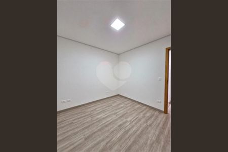 Casa à venda com 3 quartos, 110m² em Jardim Pirajussara, São Paulo
