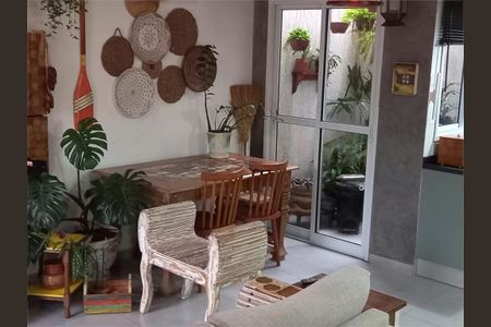 Casa à venda com 2 quartos, 154m² em Vila Santa Teresa, Santo André