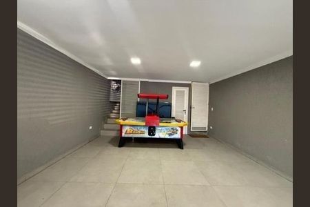 Casa à venda com 4 quartos, 300m² em Água Fria, São Paulo