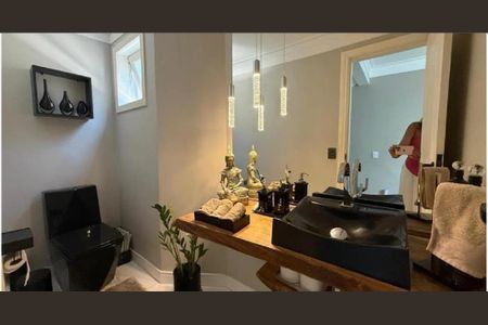 Casa à venda com 300m², 4 quartos e 5 vagas