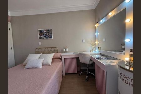 Casa à venda com 4 quartos, 300m² em Água Fria, São Paulo