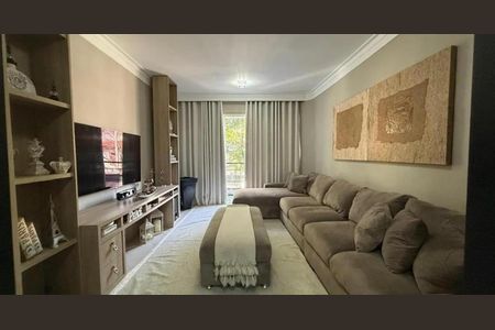 Casa à venda com 4 quartos, 300m² em Água Fria, São Paulo