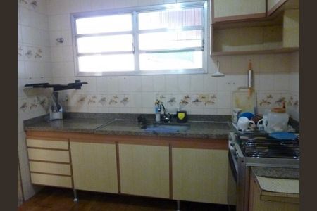 Casa à venda com 134m², 2 quartos e 2 vagas