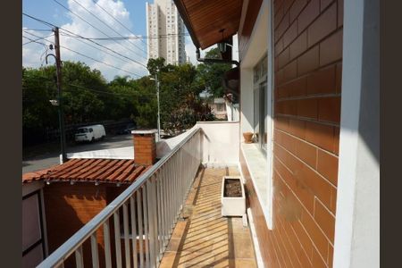 Casa à venda com 134m², 2 quartos e 2 vagas