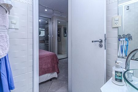 Apartamento à venda com 83m², 3 quartos e 1 vaga Apartamento à venda com 83m², 3 quartos e 1 vagabanheiro na suíte_4