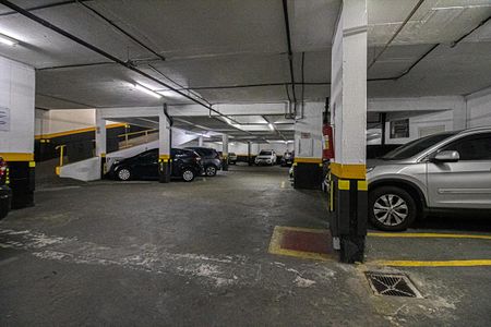 Apartamento à venda com 83m², 3 quartos e 1 vaga Apartamento à venda com 83m², 3 quartos e 1 vagagaragem_1