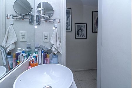Apartamento à venda com 83m², 3 quartos e 1 vaga Apartamento à venda com 83m², 3 quartos e 1 vagabanheiro social_4
