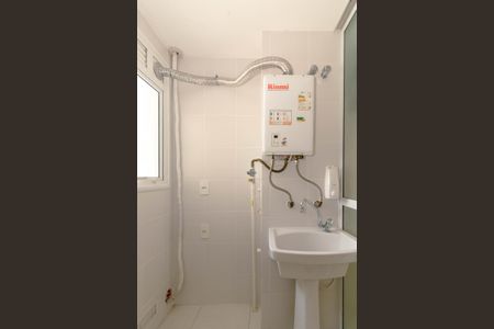 Apartamento para alugar com 75m², 2 quartos e 1 vagaÁrea de serviço