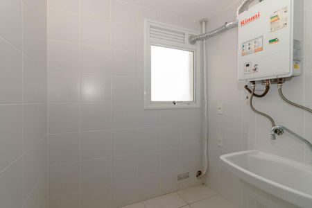 Área de serviço de apartamento para alugar com 2 quartos, 75m² em Passo d’Areia, Porto Alegre