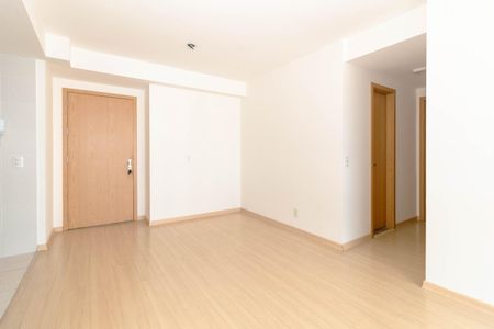 Sala de apartamento para alugar com 2 quartos, 75m² em Passo d’Areia, Porto Alegre