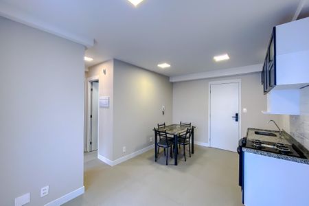 Apartamento à venda com 45m², 2 quartos e 1 vaga Apartamento à venda com 45m², 2 quartos e 1 vagaSala