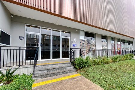 Apartamento à venda com 45m², 2 quartos e 1 vaga Apartamento à venda com 45m², 2 quartos e 1 vagaFachada