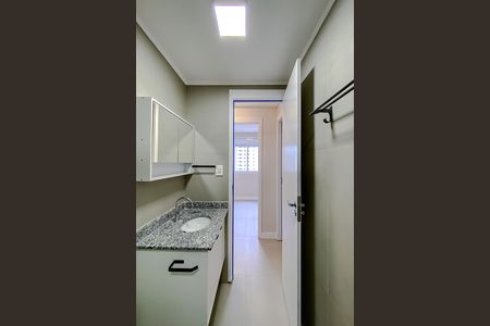Apartamento à venda com 45m², 2 quartos e 1 vaga Apartamento à venda com 45m², 2 quartos e 1 vagaBanheiro