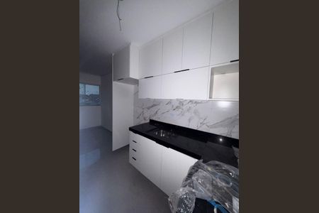 Cozinha de apartamento para alugar com 2 quartos, 40m² em Cidade Líder, São Paulo