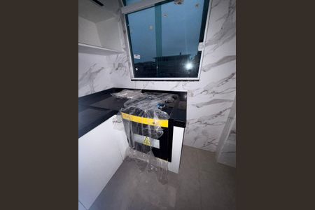 Cozinha de apartamento para alugar com 2 quartos, 40m² em Cidade Líder, São Paulo