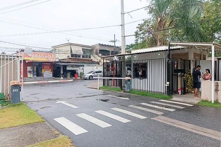 Apartamento para alugar com 49m², 2 quartos e 1 vagaFachada e portaria