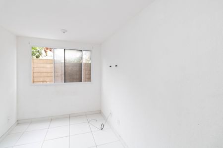 Sala de apartamento para alugar com 2 quartos, 49m² em Cosmos, Rio de Janeiro