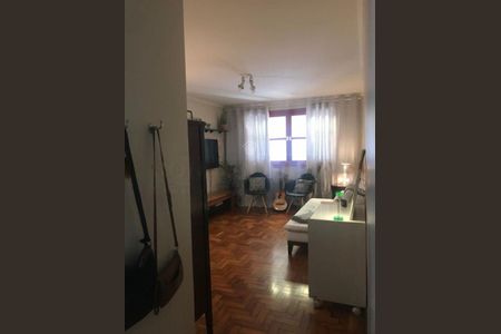 Casa à venda com 3 quartos, 132m² em Jardim Regis, São Paulo