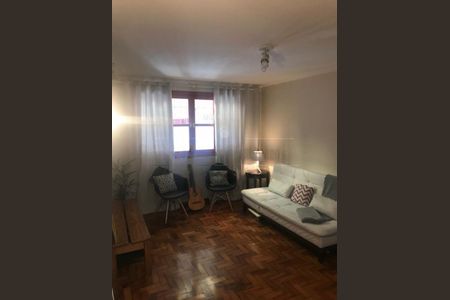 Casa à venda com 3 quartos, 132m² em Jardim Regis, São Paulo