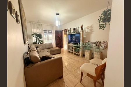 Casa à venda com 3 quartos, 125m² em Jardim Regis, São Paulo
