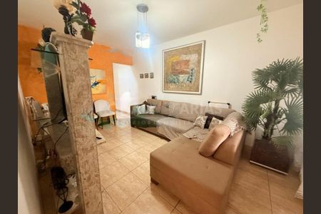 Casa à venda com 3 quartos, 125m² em Jardim Regis, São Paulo