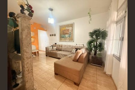Casa à venda com 3 quartos, 125m² em Jardim Regis, São Paulo