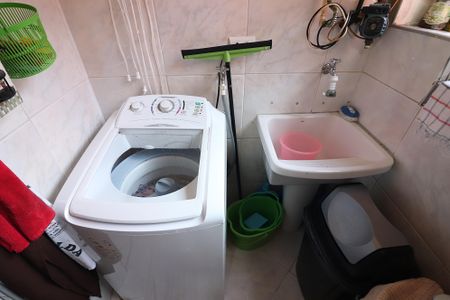Apartamento para alugar com 57m², 2 quartos e 1 vagaÁrea de Serviço