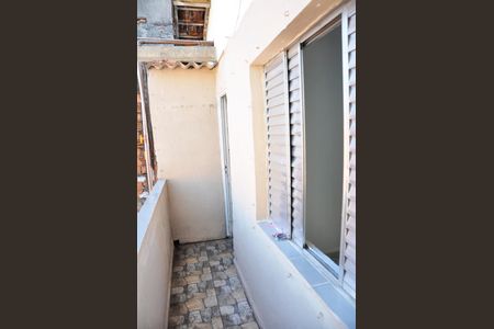 Casa para alugar com 70m², 2 quartos e sem vagaVaranda
