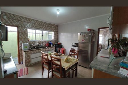 Casa à venda com 3 quartos, 286m² em Terceira Divisão de Interlagos, São Paulo