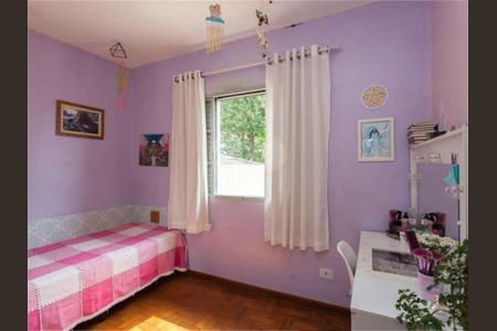 Casa à venda com 4 quartos, 197m² em Chácara Inglesa, São Paulo