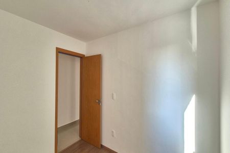 Quarto 1  de apartamento para alugar com 2 quartos, 44m² em Vila Satúrnia, Campinas