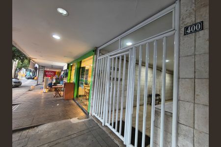 Apartamento para alugar com 72m², 2 quartos e 1 vaga