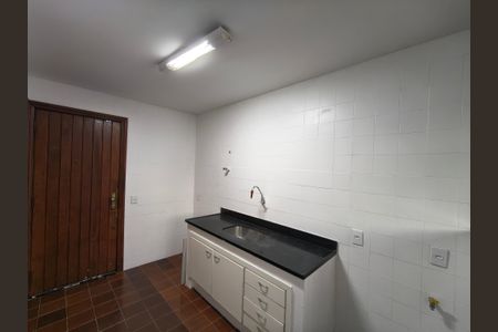 Apartamento para alugar com 72m², 2 quartos e 1 vaga