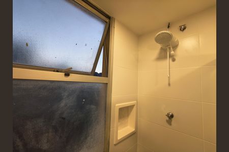 Apartamento para alugar com 72m², 2 quartos e 1 vaga