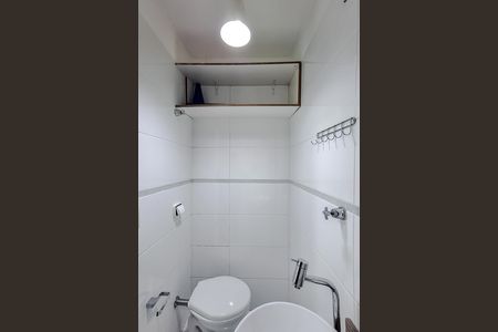 Apartamento para alugar com 84m², 2 quartos e 1 vaga Apartamento para alugar com 84m², 2 quartos e 1 vagaBanheiro de serviço