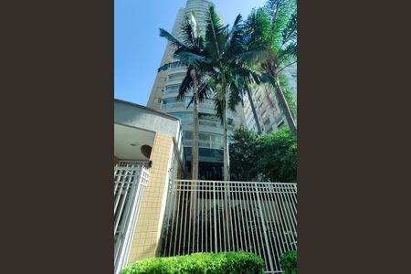 Apartamento à venda com 57m², 2 quartos e 1 vaga Apartamento à venda com 57m², 2 quartos e 1 vagaFachada