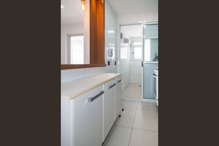 Apartamento à venda com 57m², 2 quartos e 1 vaga Apartamento à venda com 57m², 2 quartos e 1 vagaCozinha