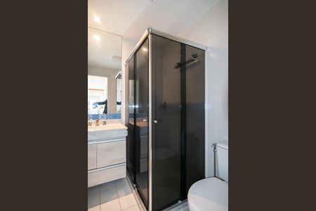 Apartamento à venda com 57m², 2 quartos e 1 vaga Apartamento à venda com 57m², 2 quartos e 1 vagaBanheiro