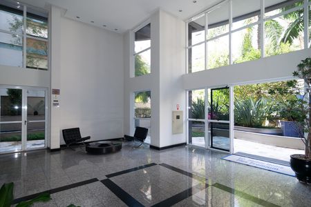 Apartamento à venda com 57m², 2 quartos e 1 vaga Apartamento à venda com 57m², 2 quartos e 1 vagaHall Entrada