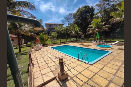 Casa à venda com 78m², 3 quartos e 5 vagas