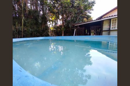 Casa à venda com 78m², 3 quartos e 5 vagas