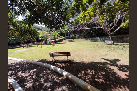 Casa à venda com 78m², 3 quartos e 5 vagas