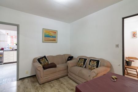 Casa para alugar com 118m², 2 quartos e 3 vagasSala