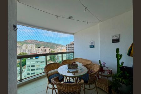 Apartamento à venda com 87m², 3 quartos e 1 vagaVaranda da sala