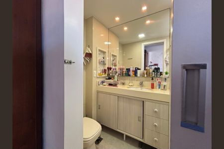 Apartamento à venda com 87m², 3 quartos e 1 vagaSuíte - banheiro