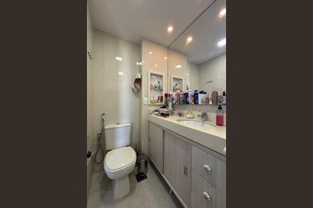 Apartamento à venda com 87m², 3 quartos e 1 vagaSuíte - banheiro