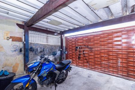 Casa à venda com 175m², 6 quartos e 2 vagasGaragem